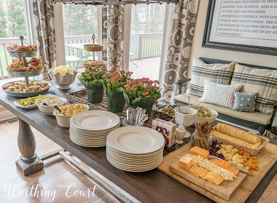 How to Set a Table for Casual and Formal Gatherings