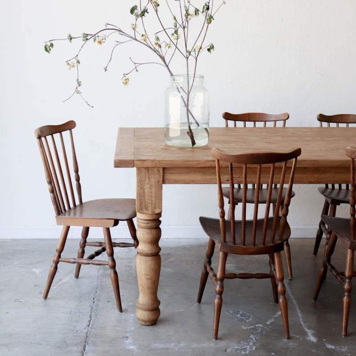 Grain_and_Frame_Are-Farmhouse-Tables-In-Style_5_They're heavy