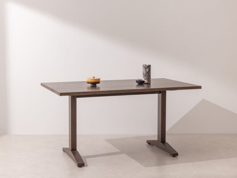 Dark solid oak Dining Table 02