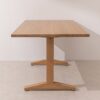 Natural solid oak Dining Table 02, end view of the pedestal base